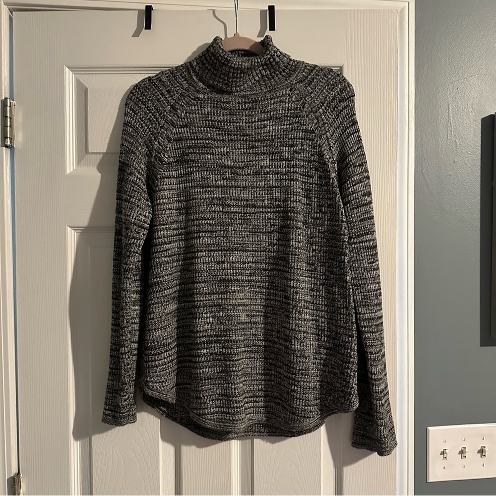 Eight Eight Eight Gray Turtle Neck Sweater